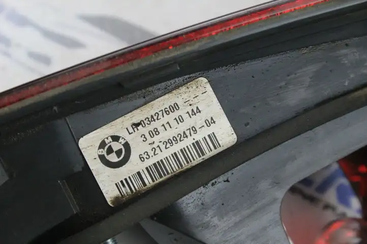 BMW X1 E84 (2009 - 2015) 2992479 Задний фонарь в крышке багажника — фото 2