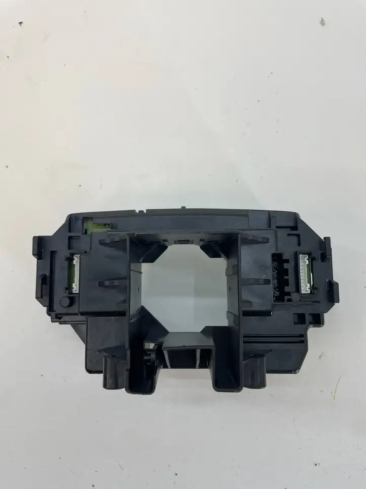 Volvo S60 (2010 - 2013) 31334639 Обшивка рулевой колонки — фото 1