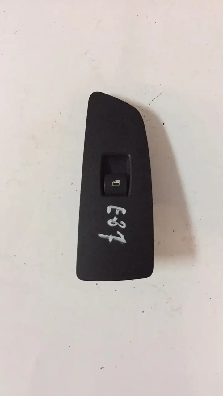 BMW 1 E81 E87 (2004 - 2011) 6970247 Кнопка стеклоподъемников — фото 1