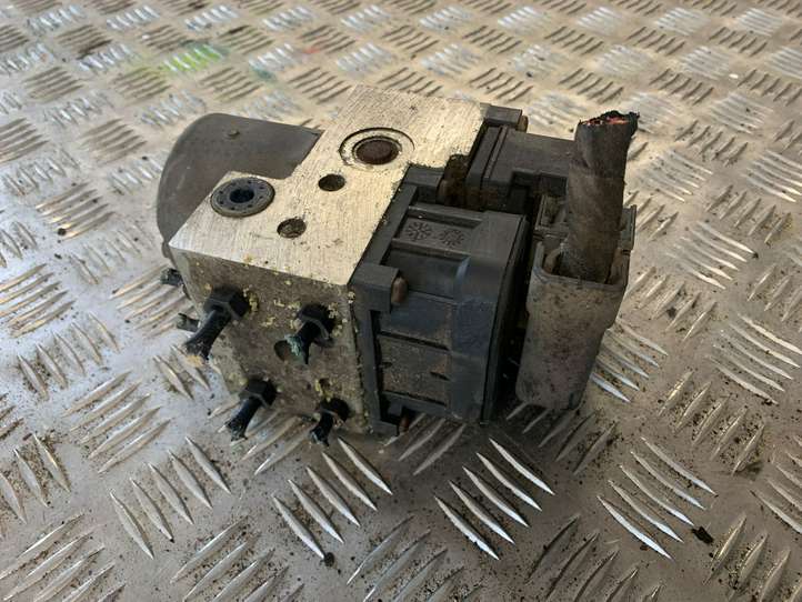 Volkswagen PASSAT B5 (1997 - 2000)  0273004281 Блок ABS