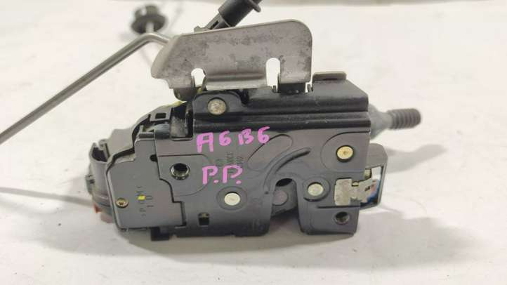 Audi A4 (2000 - 2006)  8E1837016C Передняя звукоизоляция