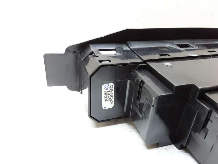 Volvo XC70 (2000 - 2004)  9452961 Кнопка стеклоподъемников