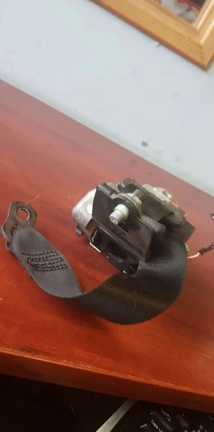 Mercedes-Benz C W203 (2000 - 2007) A2018680222 Передний ремень безопасности — фото 1