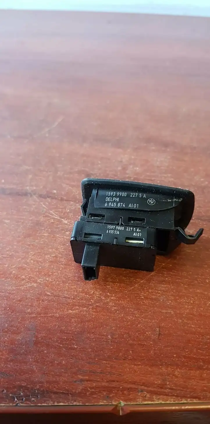 BMW 3 E90 E91 (2005 - 2012) 6945874 Кнопка стеклоподъемников — фото 2