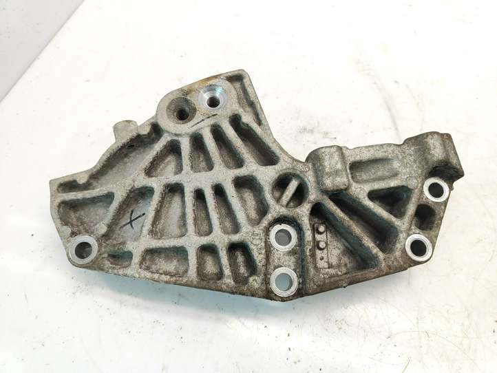 Renault Laguna (2007 - 2015)  8200741758 Кронштейн