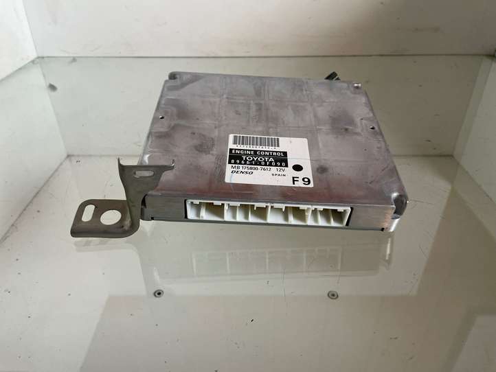 Toyota Corolla Verso AR10 (2004 - 2009)  896610F090 Блок управления двигателя