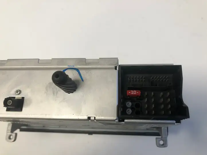 BMW 3 E90 E91 (2005 - 2012) 6968101 Блок Hi-Fi аудиосистемы — фото 2