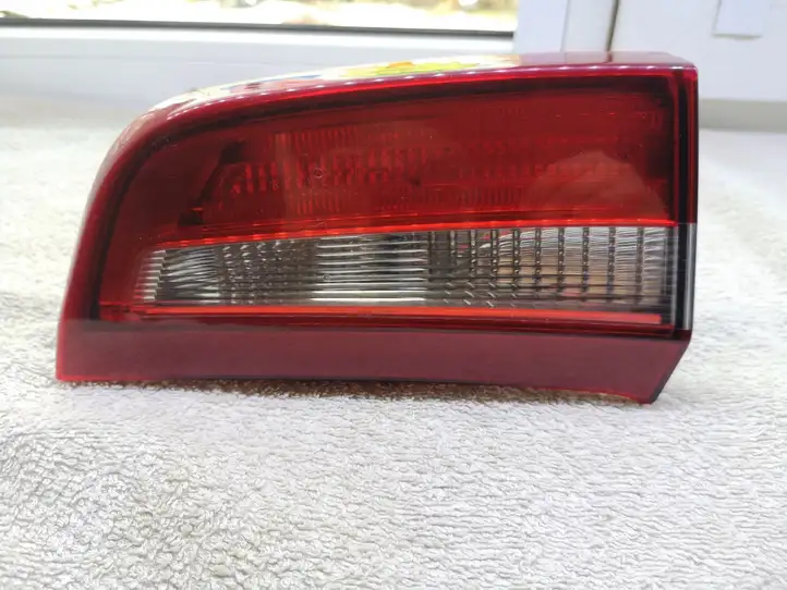 Volvo S60 (2004 - 2010) 30796272 Задний фонарь в крышке багажника — фото 1