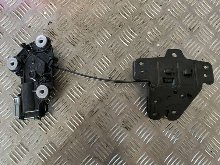 Volvo XC90 (2014 - 2019)  32149889 Замок задней крышки