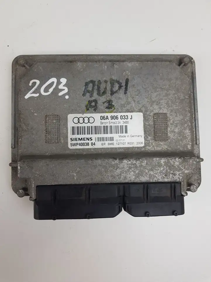 Audi A3/S3 8L (1996 - 2000) Блок управления двигателем (ЭБУ) — фото 1