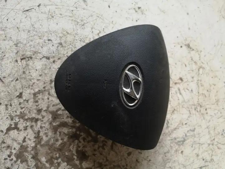 Hyundai i30 (2007 - 2012) 569002R000 Подушка безопасности руля — фото 1