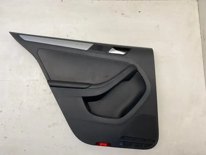 Volkswagen Jetta VI (2011 - 2018) 5C6867211 Обшивка задней двери — фото 1