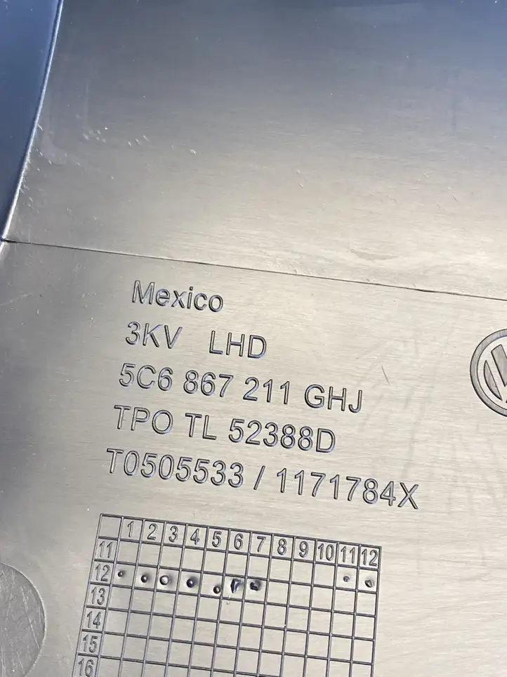 Volkswagen Jetta VI (2011 - 2018) 5C6867211 Обшивка задней двери — фото 5