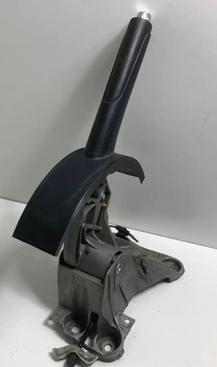 Seat Altea (2004 - 2009) 5P0711461 Механизм ручного тормоза (в салоне) — фото 2