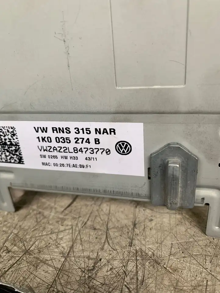 Volkswagen Beetle A5 (2011 - 2018) 1k0035274 Магнитола / мультимедийная система — фото 1