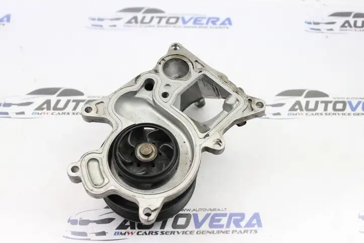BMW 3 F30 F35 F31 (2012 - 2018) 7810833 Электроциркуляционный насос — фото 1