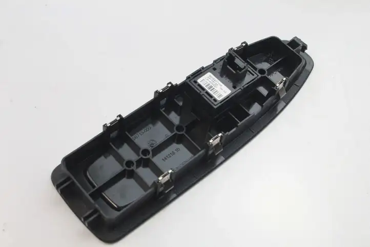 BMW 3 F30 F35 F31 (2012 - 2018) 9208107 Блок кнопок стеклоподъемников — фото 5