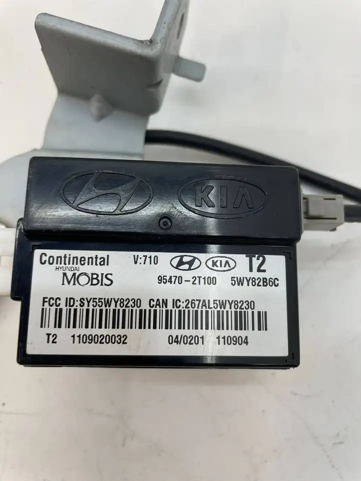 Kia Optima (2010 - 2013) 954702T100 Блок бесключевого доступа — фото 2