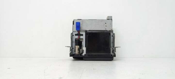 Nissan X-Trail T30 (2001 - 2007)  281844M560 CD/DVD чейнджер