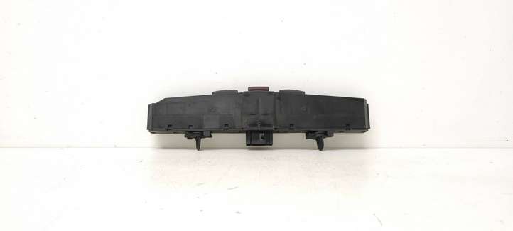 Opel Astra (2004 - 2009)  03758075 Включатель аварийных фонарей