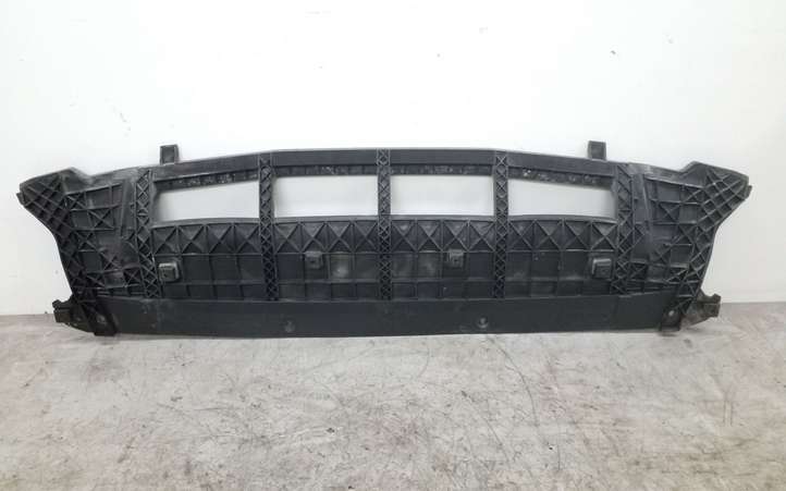 Audi Q5 (2008 - 2012)  8R0807233A Защита дна бампера