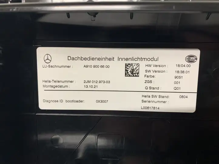 Mercedes-Benz Sprinter W907 W910 (2018 - ) A9109006600 Передняя подсветка — фото 2