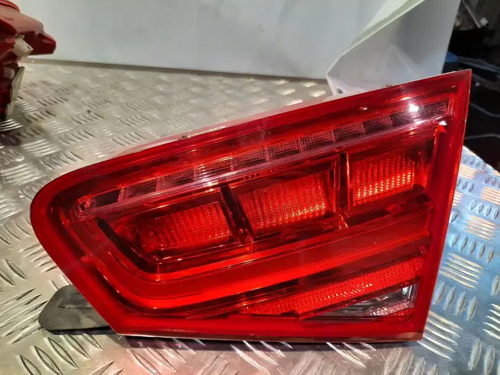 Audi A8 S8 D4 4H (2010 - 2014) 4H0945094A Задний фонарь в крышке багажника — фото 1