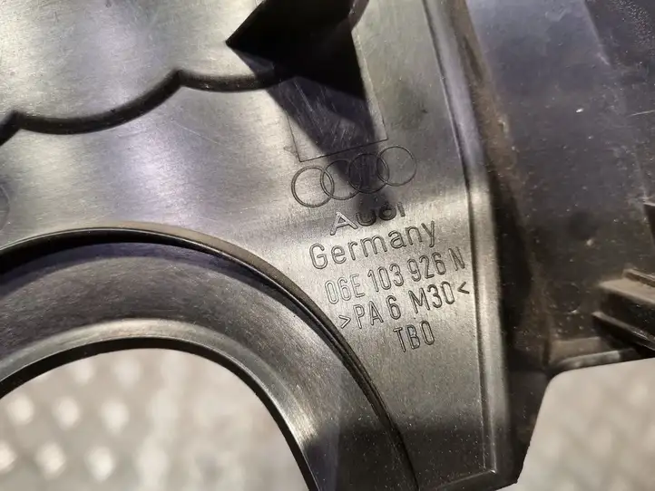 Audi A6 C7 (2014 - 2018) 06E103926N Крышка двигателя декоративная — фото 2
