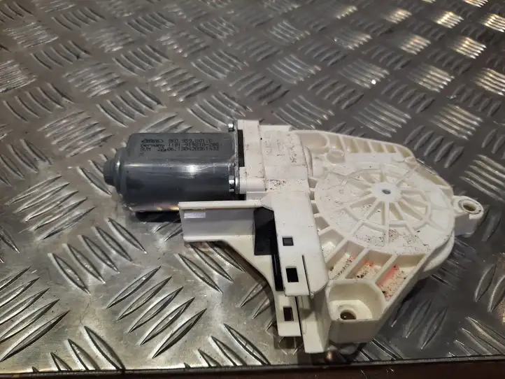 Audi A8 S8 D4 4H (2010 - 2014) 8K0959801B Стеклоподъемник задней двери — фото 1