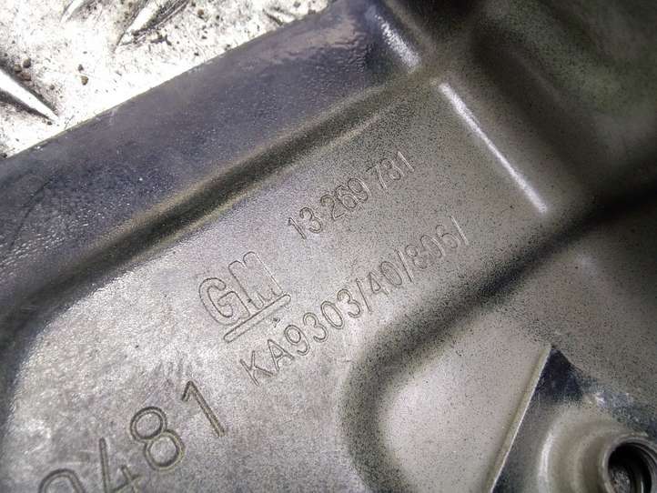 Opel Meriva (2010 - 2014)  13269781 Держатель крыла