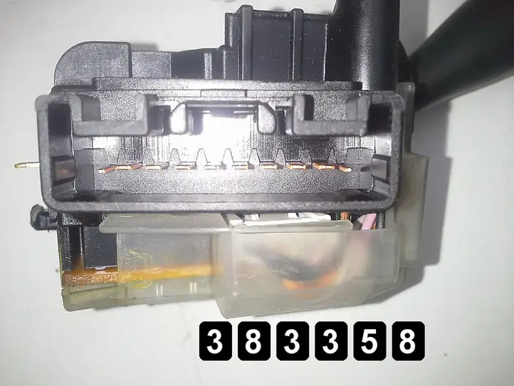 Toyota Corolla E120 E130 (2000 - 2004) 173647 Другие включатели / ручки/ переключатели — фото 4