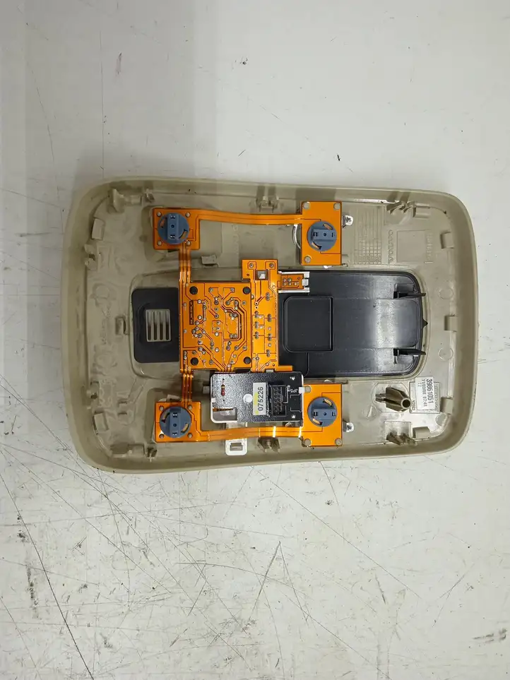 Volvo V70 (2007 - 2013) 39861051 Передняя подсветка — фото 3