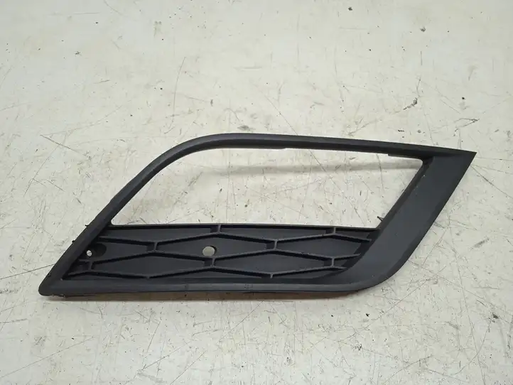 Seat Ibiza IV (6J,6P) (2008 - 2017) 6J0853666 Решетка противотуманной фары — фото 1