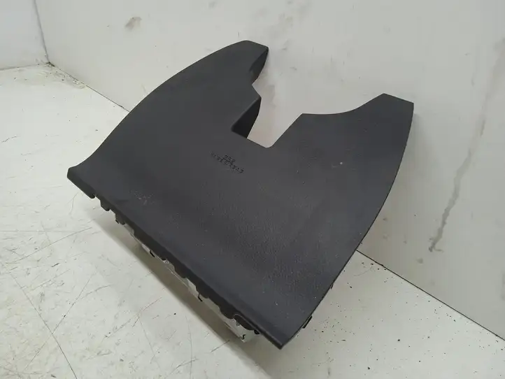 Toyota Corolla Verso AR10 (2004 - 2009) 739970F010 Коленная подушка безопасности — фото 3