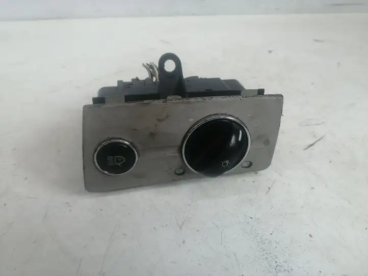 Mercedes-Benz E W211 (2002 - 2009) 2115450404 Включатель фонарей — фото 1