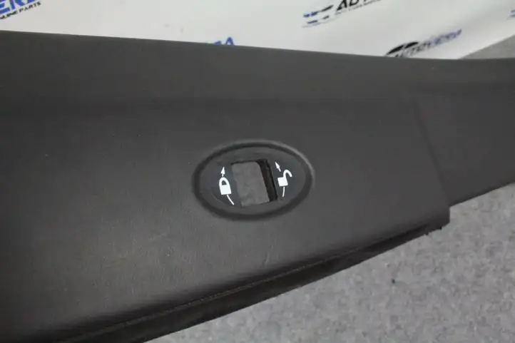 BMW M6 E63/E64 (2004 - 2010) 54347893542 Прочие детали салона — фото 6