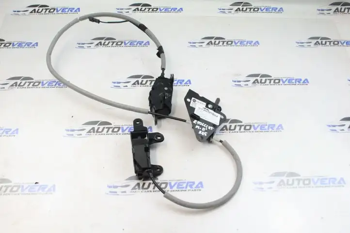 BMW X5M E70 (2010 - 2013) 7162147 Замок крышки багажника — фото 1