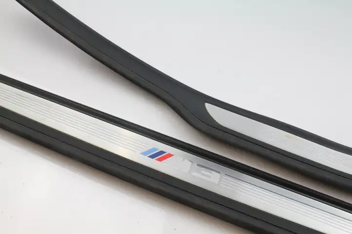 BMW M3 E92 (2007 - 2013) 7907154 Внутренняя обшивка порога (комплект) — фото 3