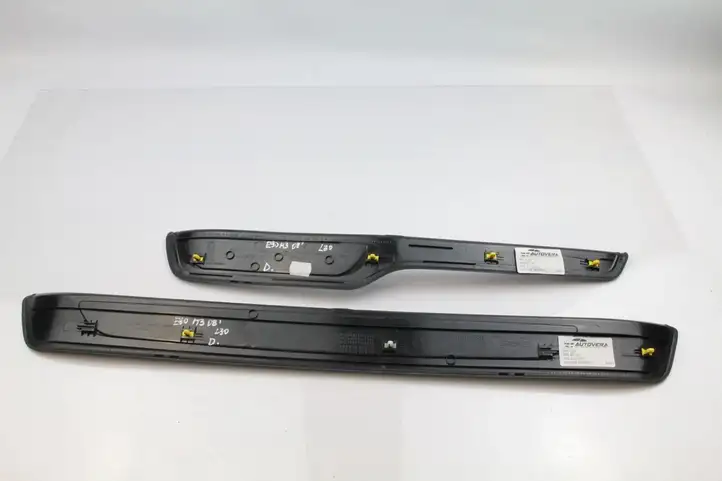 BMW M3 E92 (2007 - 2013) 7907154 Внутренняя обшивка порога (комплект) — фото 5