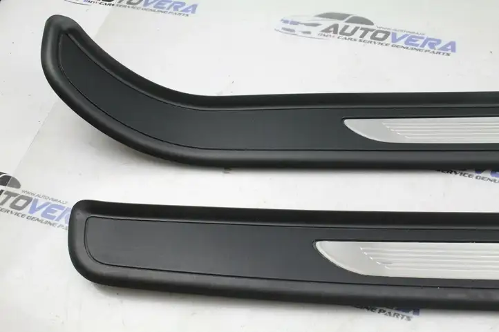 BMW M3 E92 (2007 - 2013) 7900752 Внутренняя обшивка порога (комплект) — фото 2