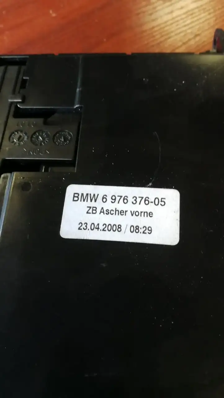 BMW 5 E60 E61 (2004 - 2010) 6976376 Передняя пепельница — фото 5