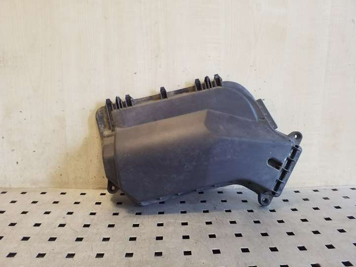 Audi Q5 (2008 - 2012)  8K2907613A Крышка ящика предохранителей