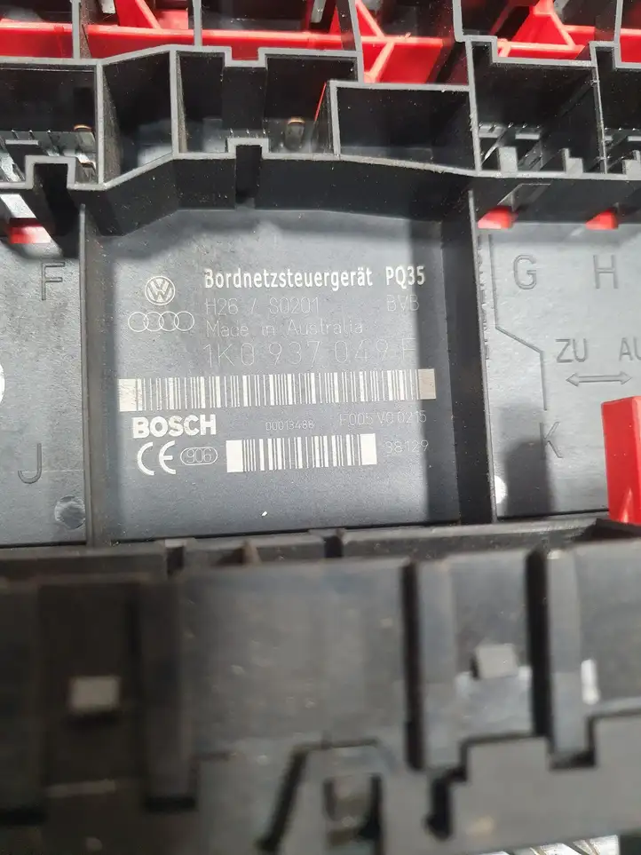Volkswagen Touran I (2003 - 2010) 1K0937049F Модуль комфорта — фото 1