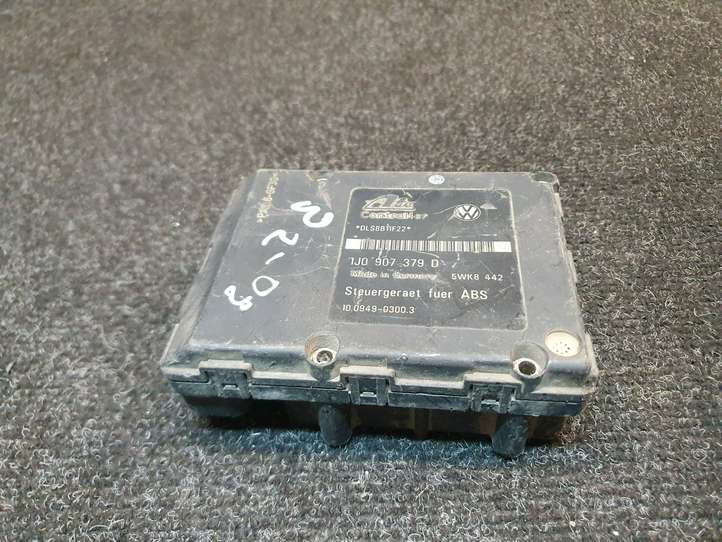 Volkswagen Golf IV (1998 - 2005)  1J0907379D Блок ABS