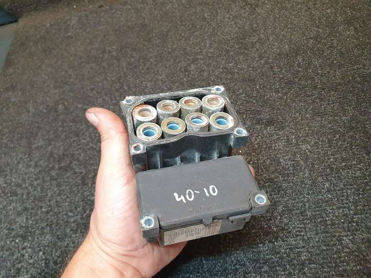 Toyota Yaris (1999 - 2003)  0273004636 Блок ABS