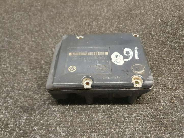 Volkswagen Golf IV (1998 - 2005)  1J0907379D Блок ABS