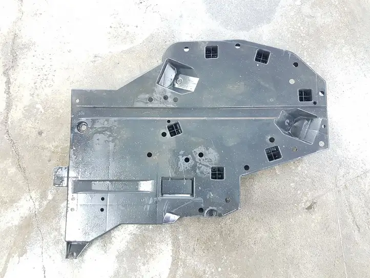 Subaru Legacy (2015 - 2017) 42045AL05C Защита днища задней части — фото 1