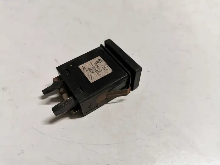 Volkswagen PASSAT B5.5 (2001 - 2005) 3B0959621C Кнопка обогрева стекла — фото 2