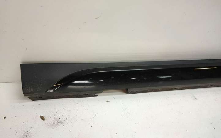 BMW X1 E84 (2009 - 2015)  2990599 Порог