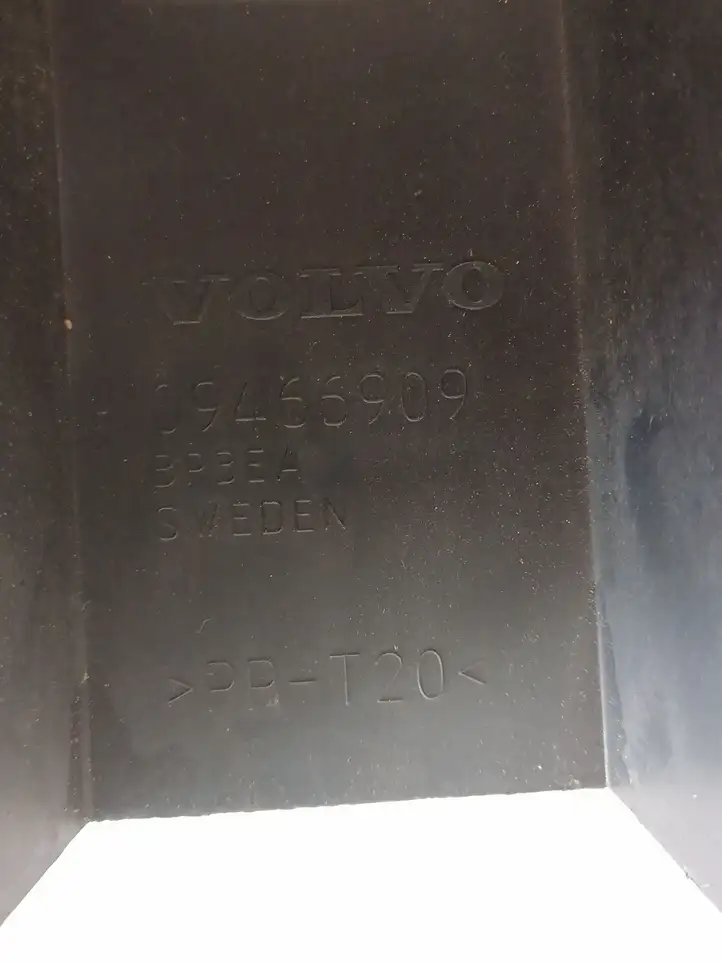 Volvo C70 (2005 - 2009) 09466909 Кронштейн заднего бампера — фото 2